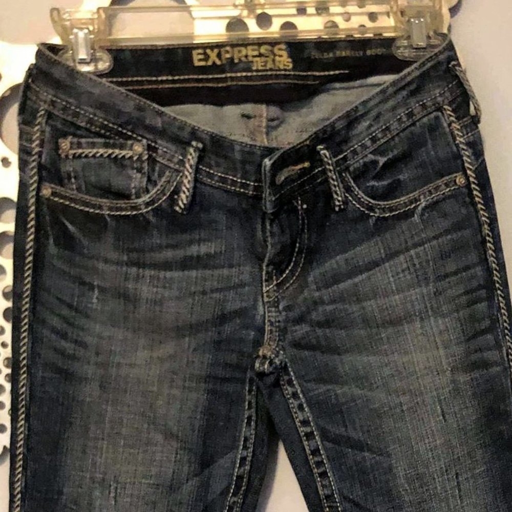Like New Express Blue Jeans Sz. 00 Inseam 28inches